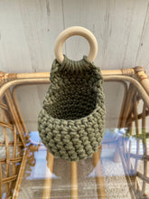 Load image into Gallery viewer, Hanging Basket