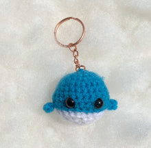 Load image into Gallery viewer, Whale Keychain Blue
