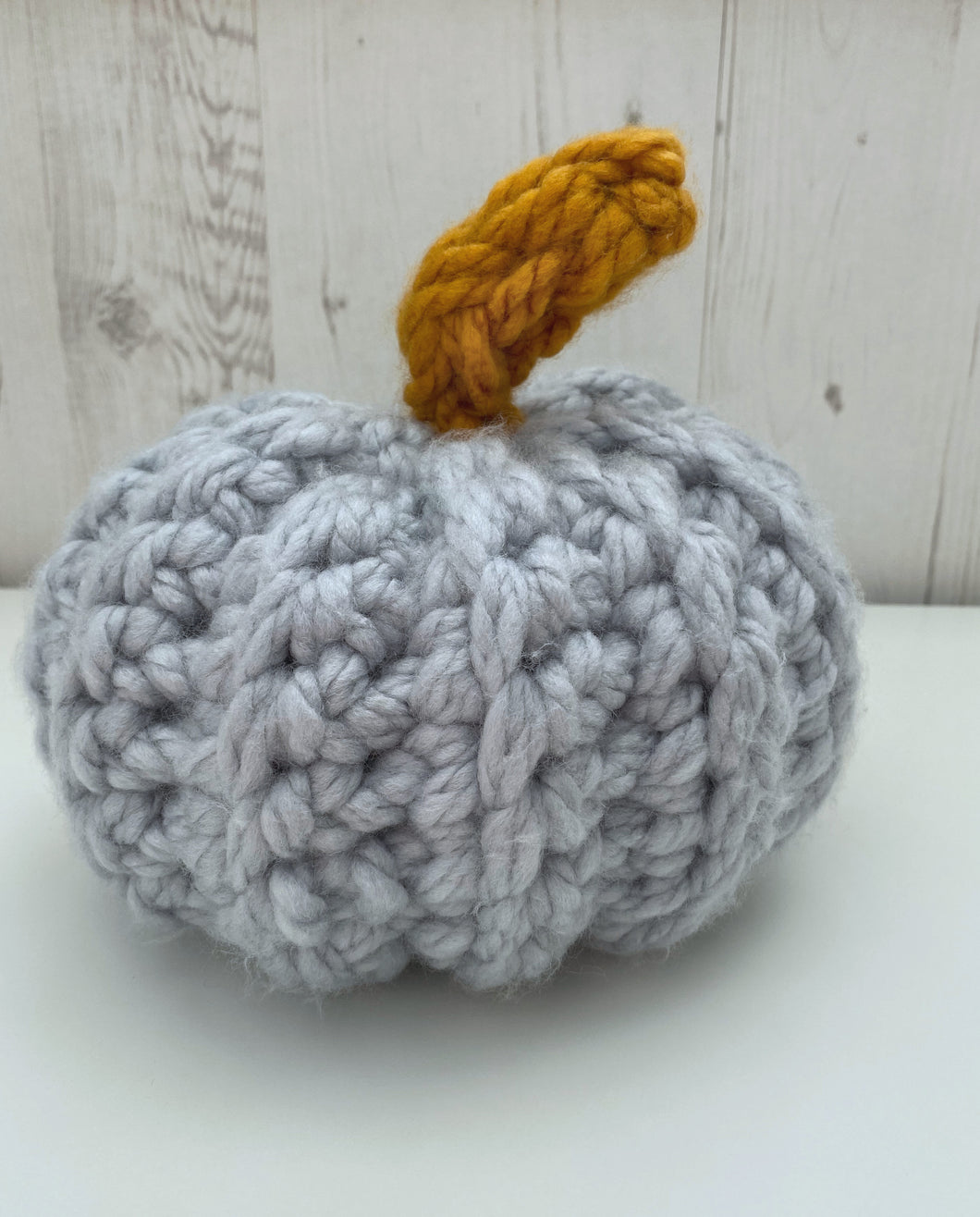 Medium Chunky Pumpkin Light Grey